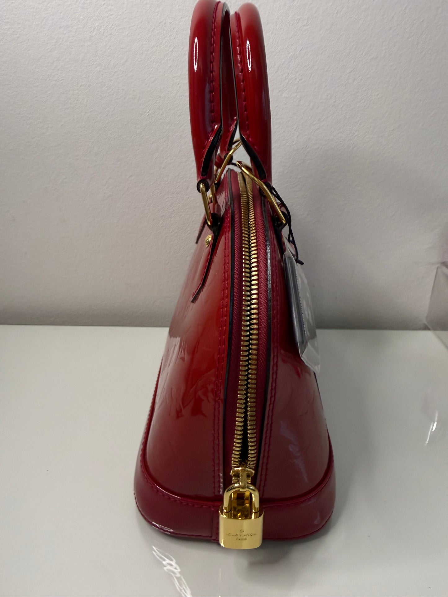 Louis Vuitton Vernis Alma BB Rose Indien