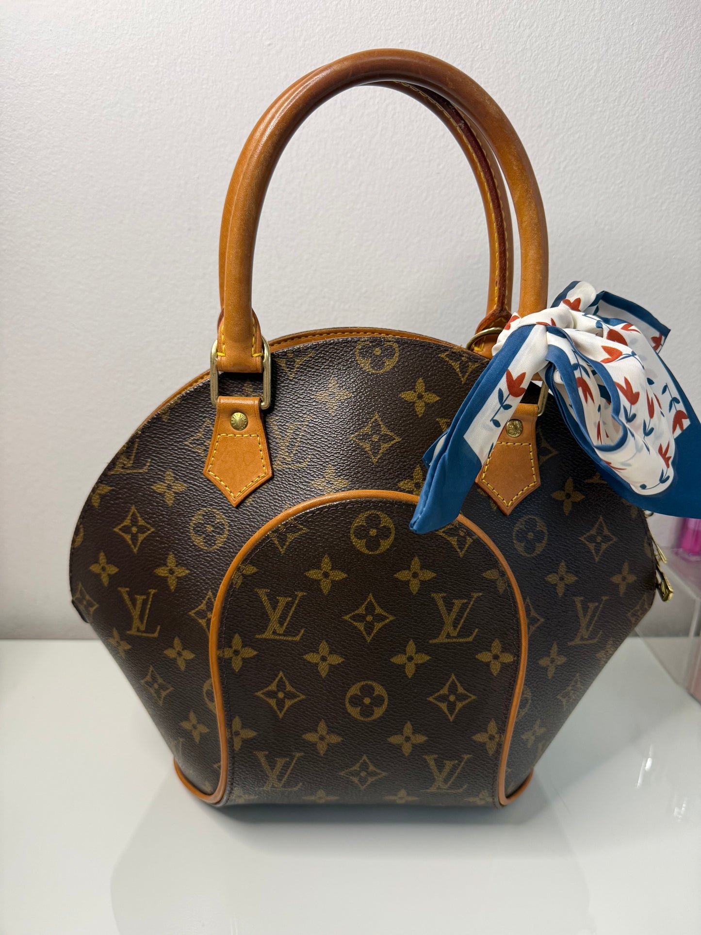 Louis Vuitton Monogram Ellipse PM