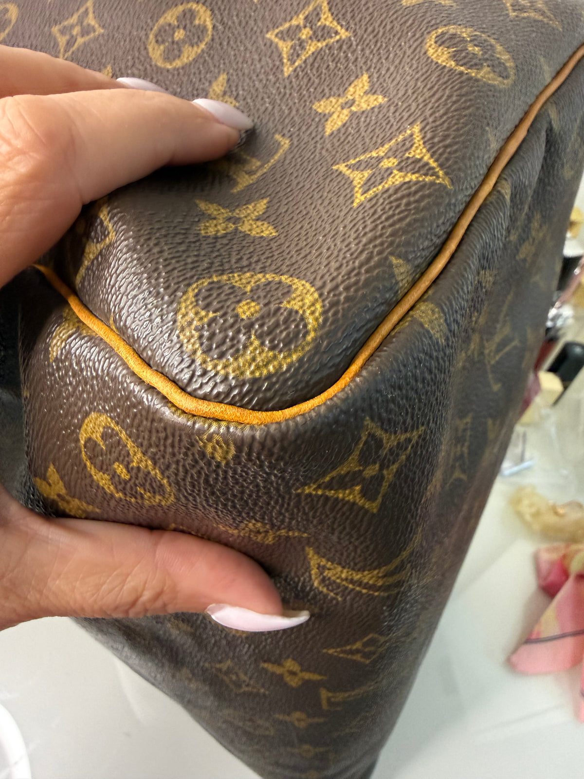 Louis Vuitton Monogram Speedy 35