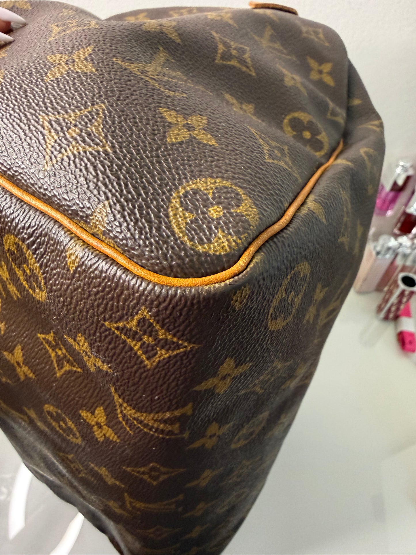 Louis Vuitton Monogram Speedy 35