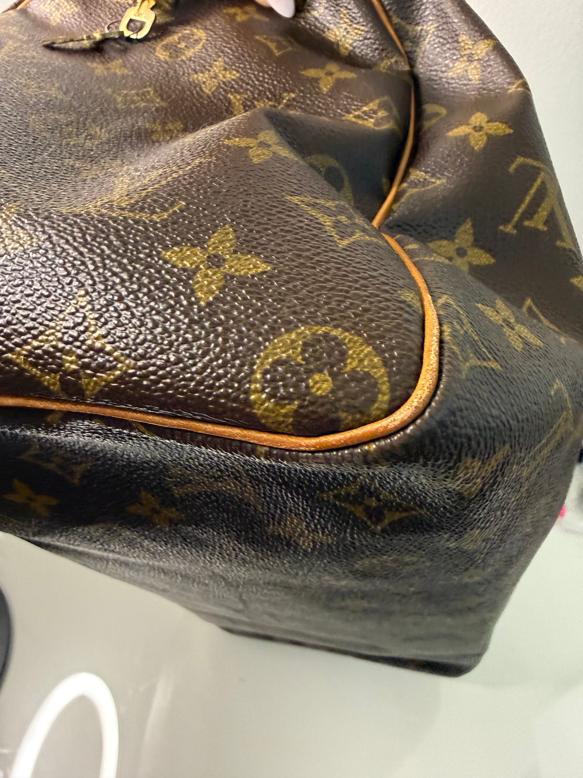 Louis Vuitton Monogram Speedy 40