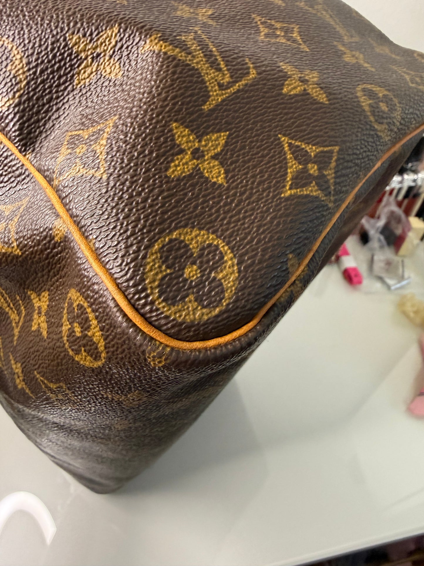 Louis Vuitton Monogram Speedy 35