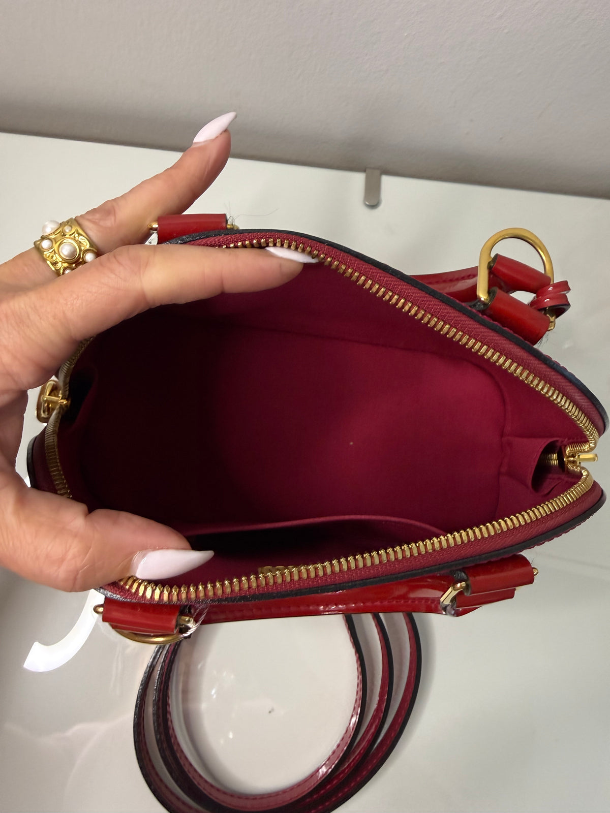 Louis Vuitton Vernis Alma BB Rose Indien