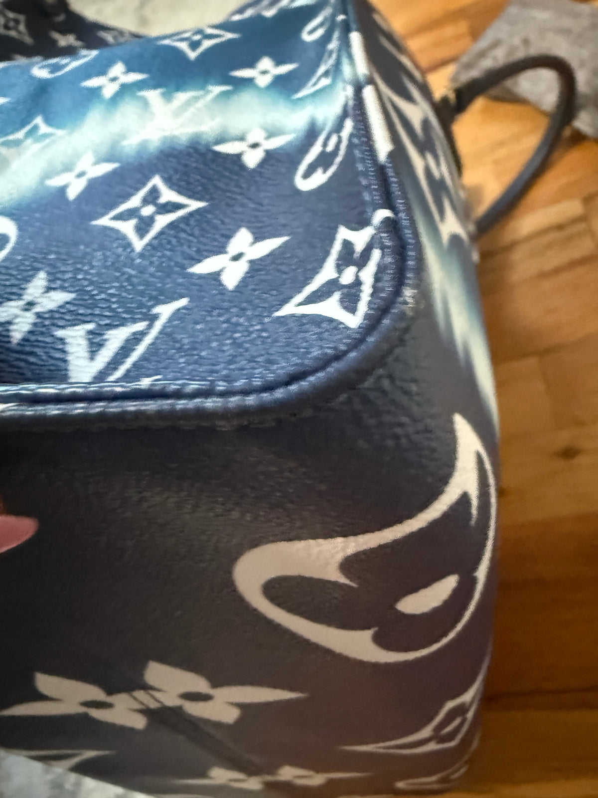 Louis Vuitton Limited Edition OnTheGo GM Escale