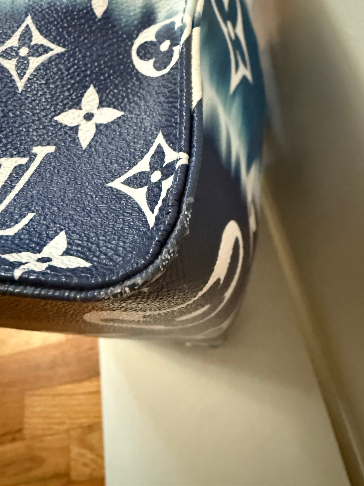 Louis Vuitton Limited Edition OnTheGo GM Escale