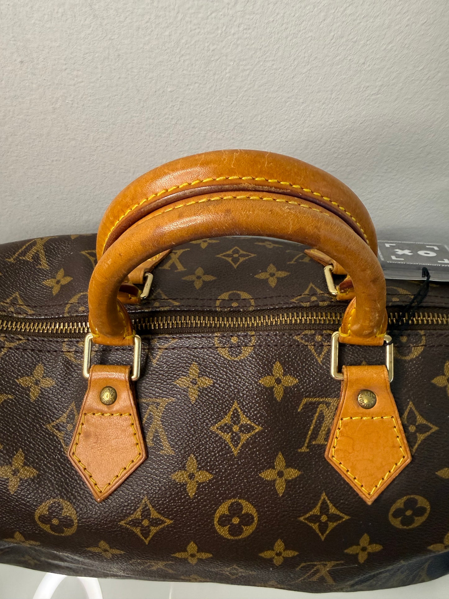 Louis Vuitton Monogram Speedy 35