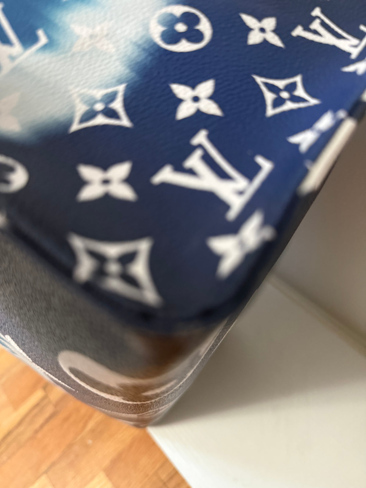 Louis Vuitton Limited Edition OnTheGo GM Escale