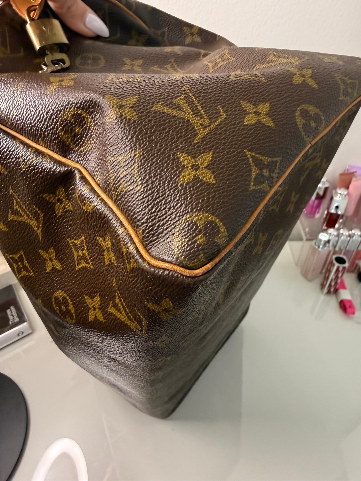 Louis Vuitton Monogram Speedy 40