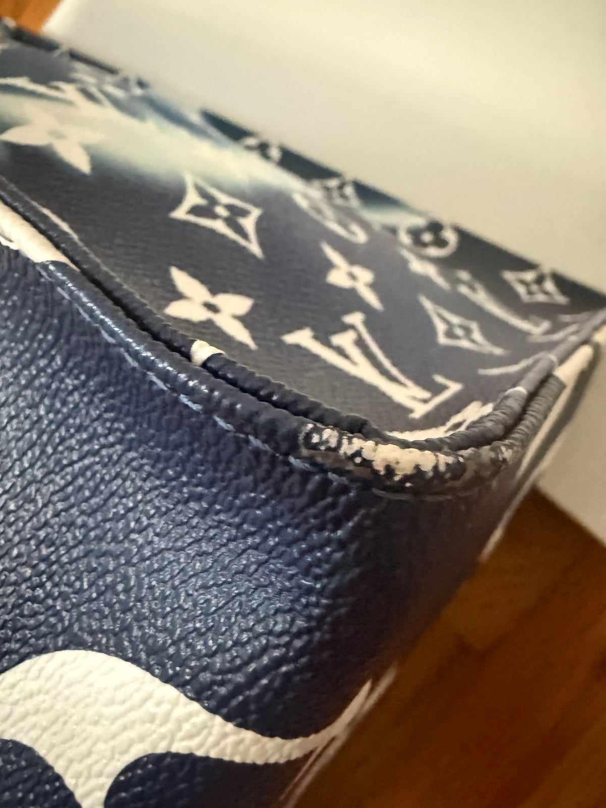 Louis Vuitton Limited Edition OnTheGo GM Escale