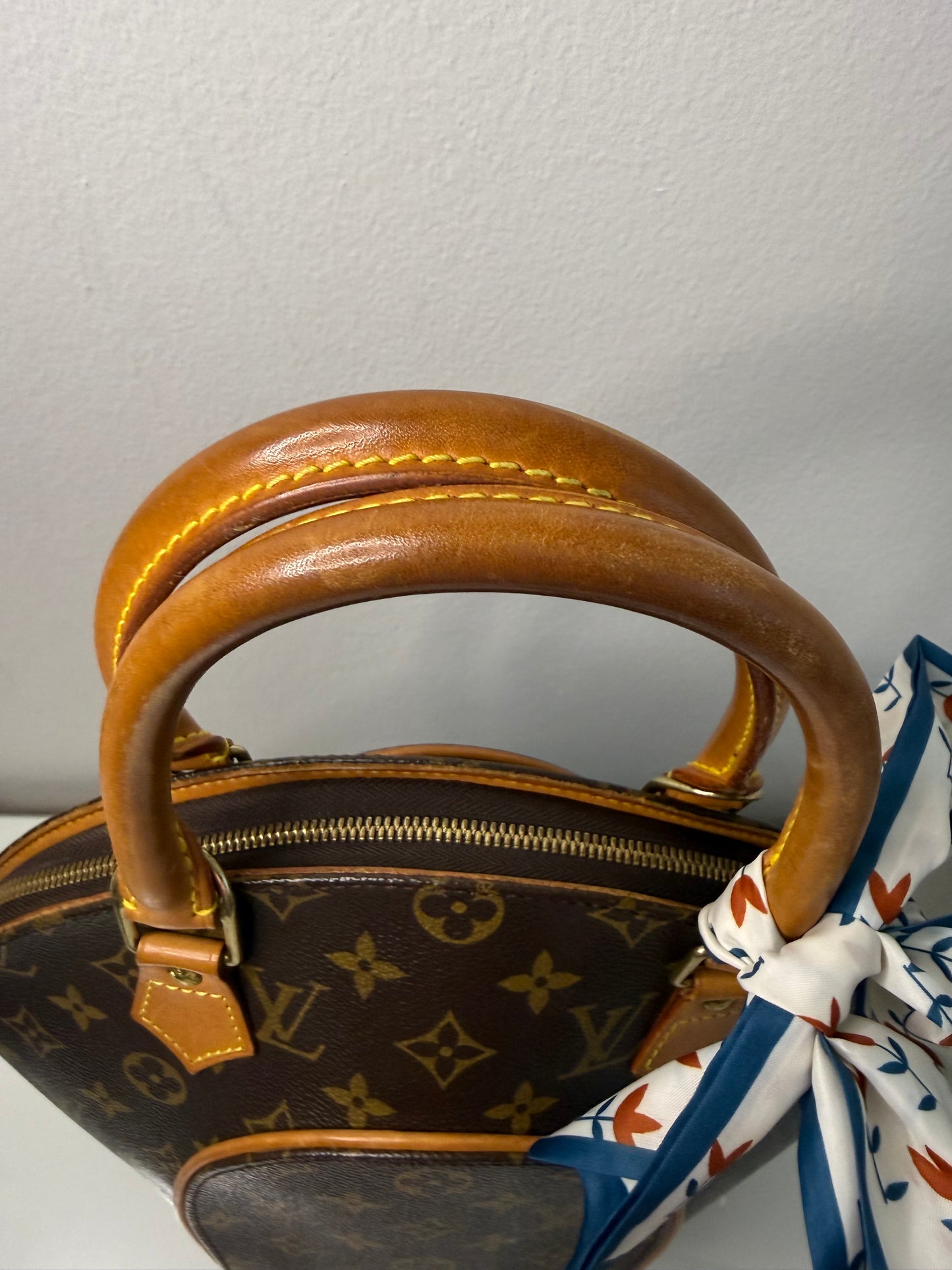 Louis Vuitton Monogram Ellipse PM